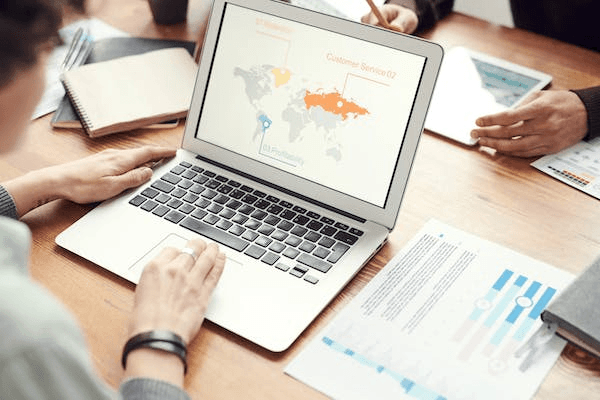 La creciente importancia de los cursos de inglés de negocios en un mundo globalizado