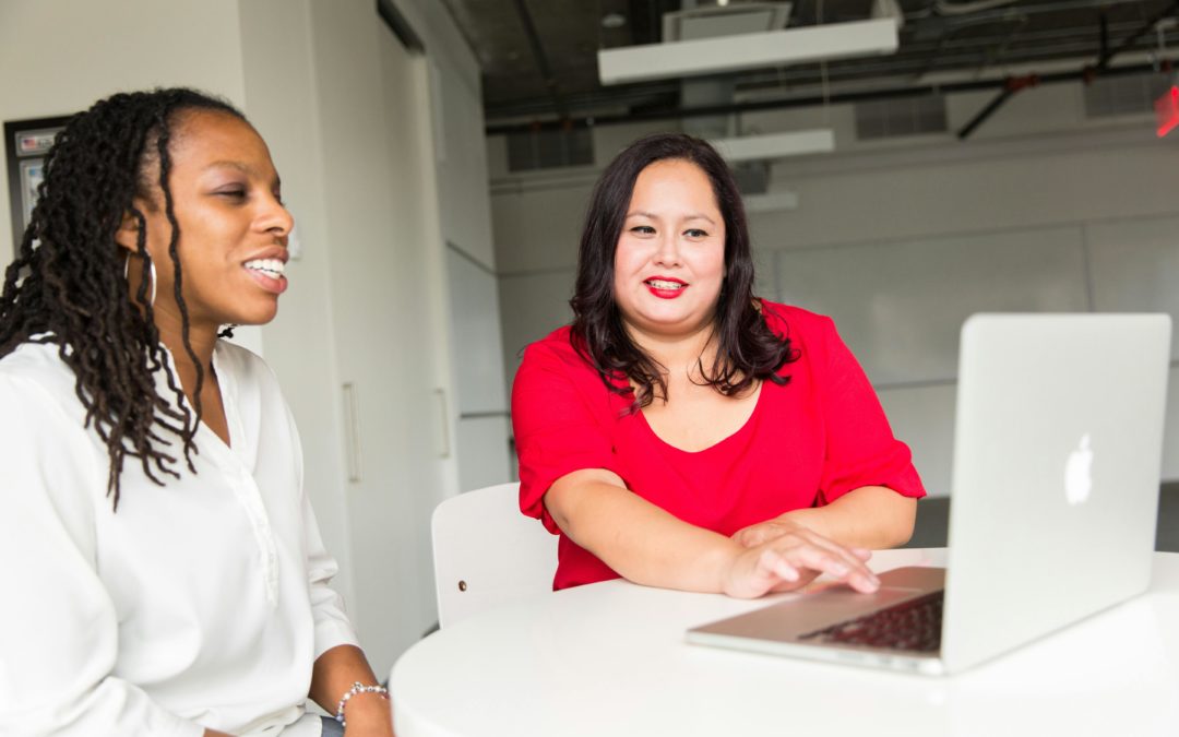 5 Ways ESL Classes Improve Employee Communication Skills